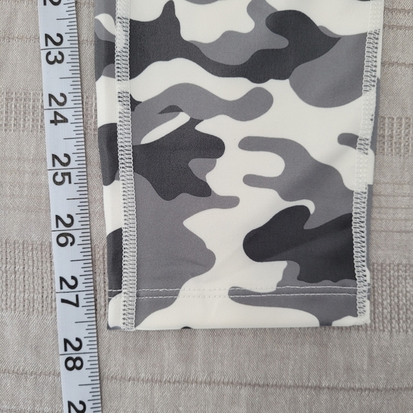 Electric Yoga High Rise Revolution Camo Leggings - Picture 11 of 11